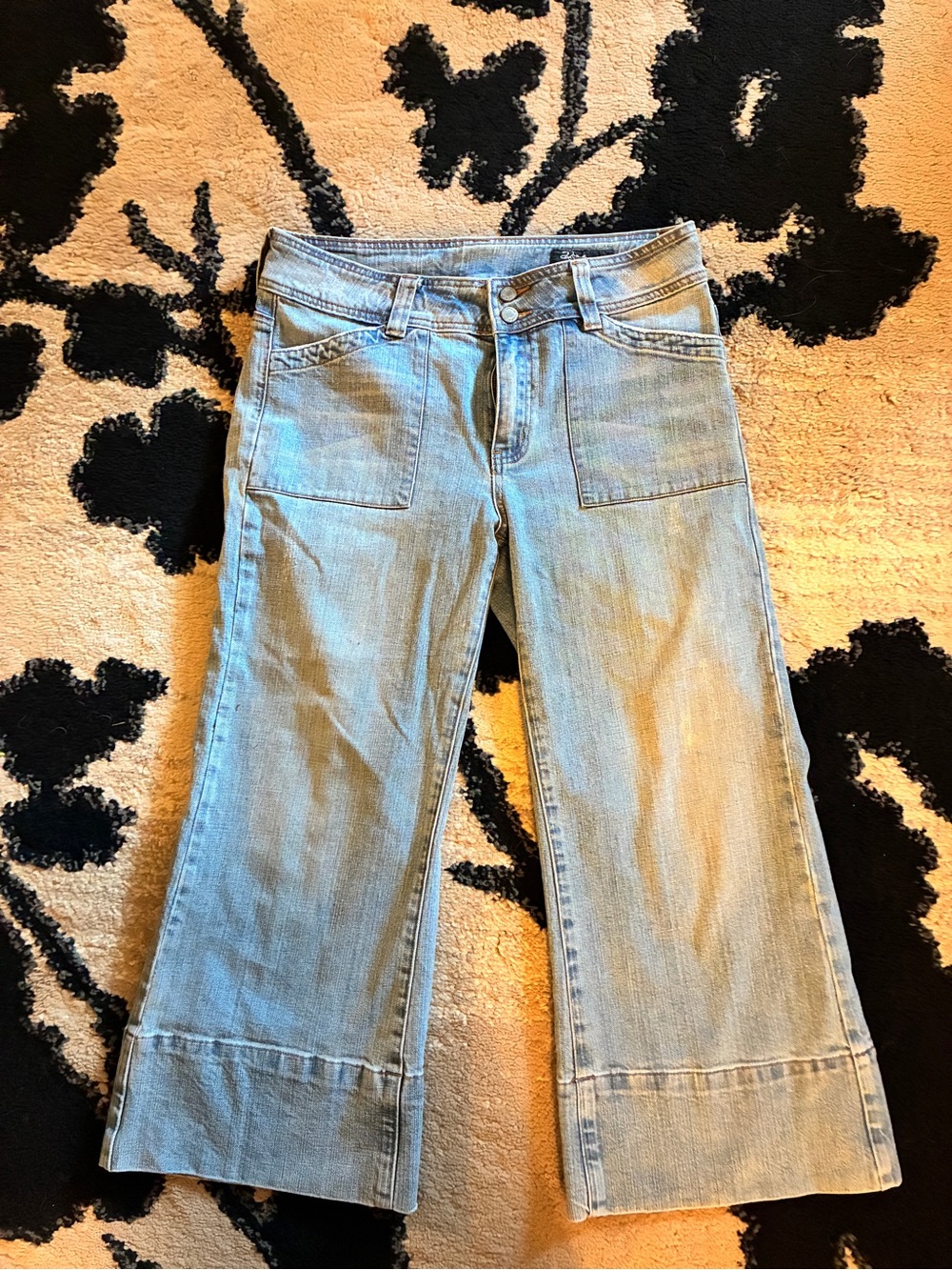High-Rise Light Blue Wide-Leg Jeans with Front Patch Pockets